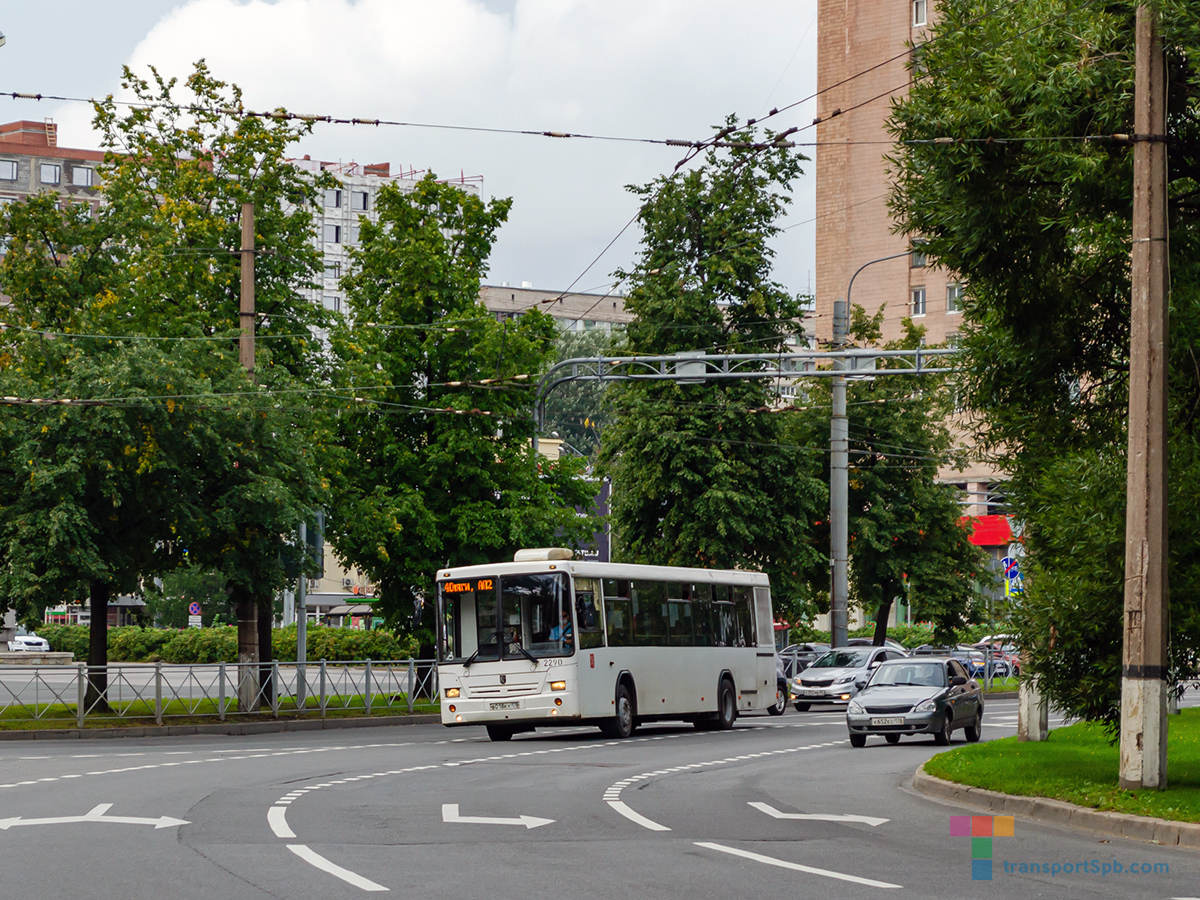 Маршрут автобуса 40 на карте СПб, расписание по остановкам трассы КОЛОМЯГИ,  АВТОБУСНЫЙ ПАРК - СУЗДАЛЬСКИЙ ПР.