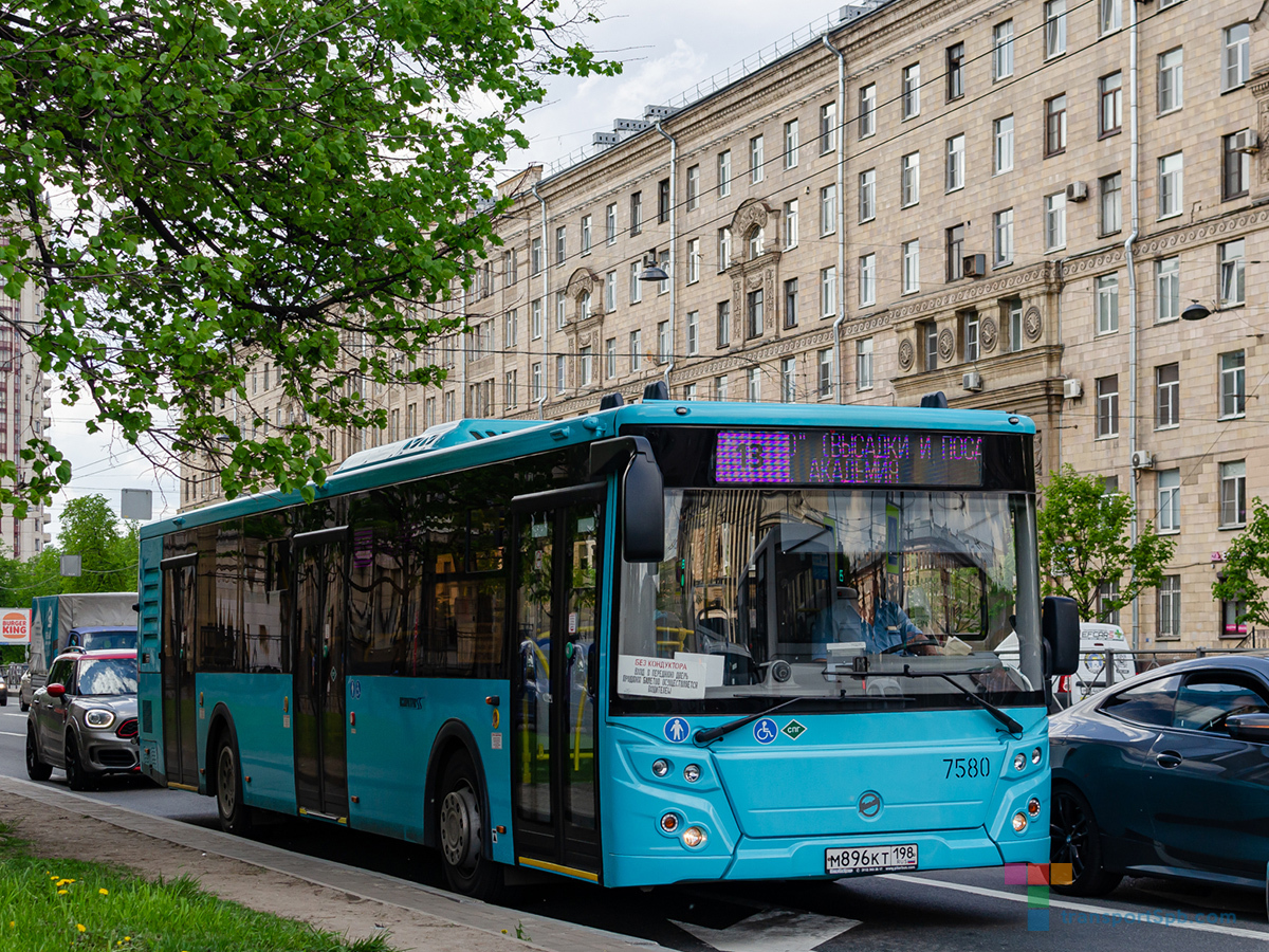 Маршрут автобуса 13 на карте СПб, расписание по остановкам трассы УЛ.  КОСТЮШКО - АВИАГОРОДОК